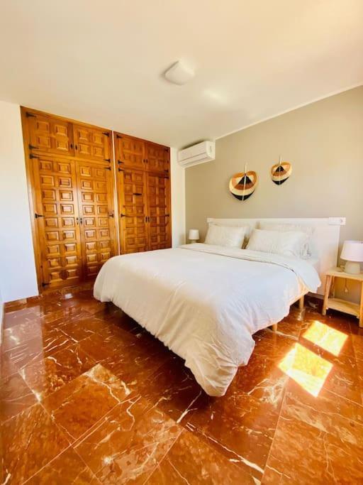 Villa With Private Pool And Close To The Beach 칼페 외부 사진