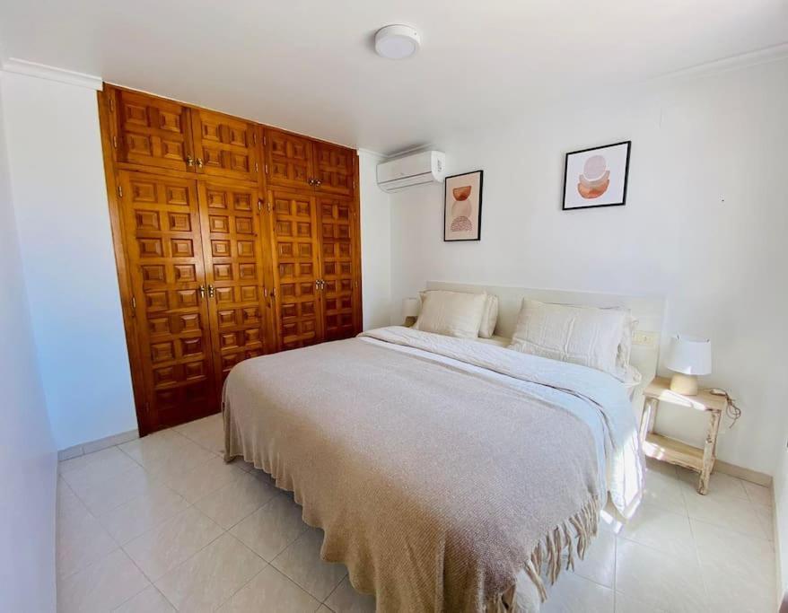 Villa With Private Pool And Close To The Beach 칼페 외부 사진